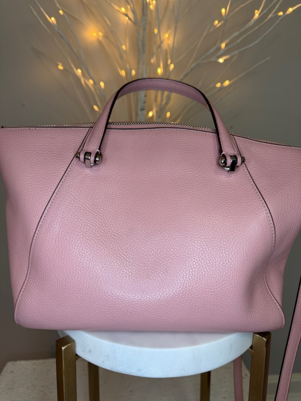 Coach EUC pink  leather Crossbody with hang tag.13 X 9& 4” deep - Picture 3 of 8